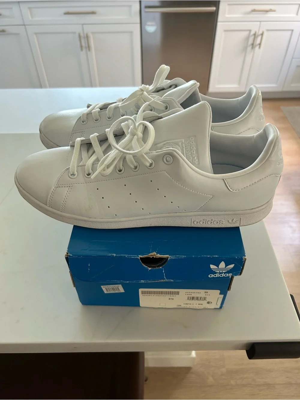 adidas sleek low